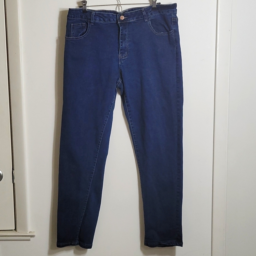 Nina Rossi Dark Wash Jeans